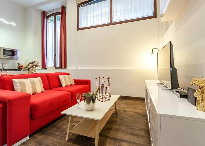 Beautiful Apartment In Sevilla With Wifi